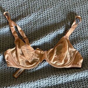SKIMS Unlined Demi Bra